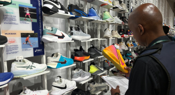 Pesquisa do Procon Goiás aponta variação de até 226% nos preços de presentes de Natal